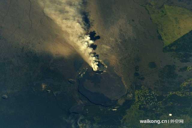 NASA宇航员在国际空间站拍下夏威夷火山喷发一幕-1.jpg
