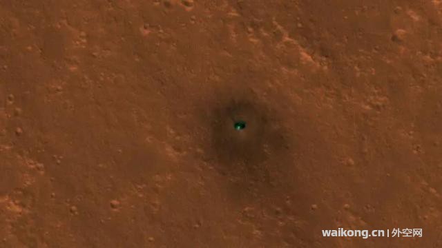 NASA从太空发现洞察号着陆器，地面都“烧焦”了，太震撼了！-1.jpg