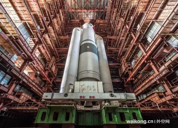 不许中国航天取得领先，俄罗斯决定造超重运载火箭，随手甩掉美国-1.jpg
