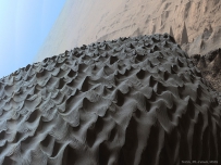 火星上的黝黑沙丘