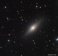NGC7814：飞马座内的小草帽星系